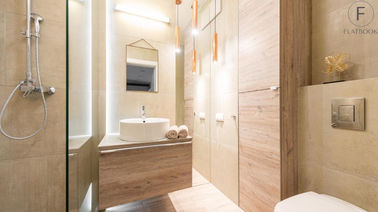 Flatbook - City Center Spa Apartments Torunska Гданск Екстериор снимка